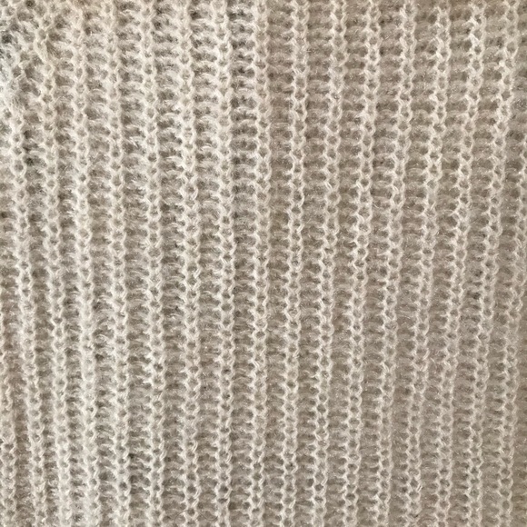 Ivory, lovely, French sweater. Perfect with jeans - Picture 4 of 4